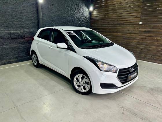 HYUNDAI HB20 1.0 COMFORT 12V FLEX 4P MANUAL